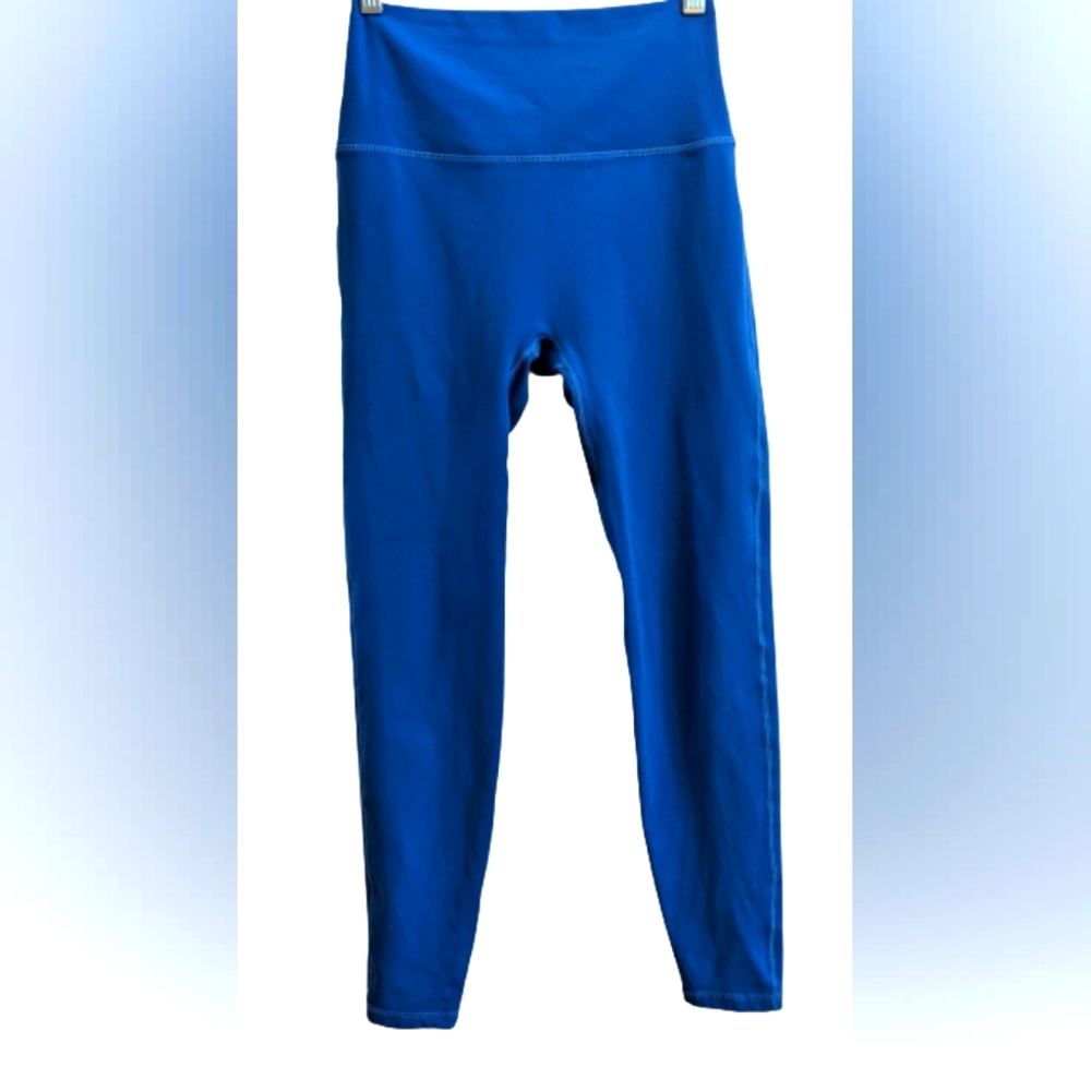 EUC Gold Elite bright blue exposed seams cropped high rise comfy leggings